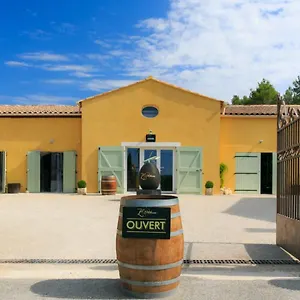 Domaine De L'olibaou Couette-café Venelles