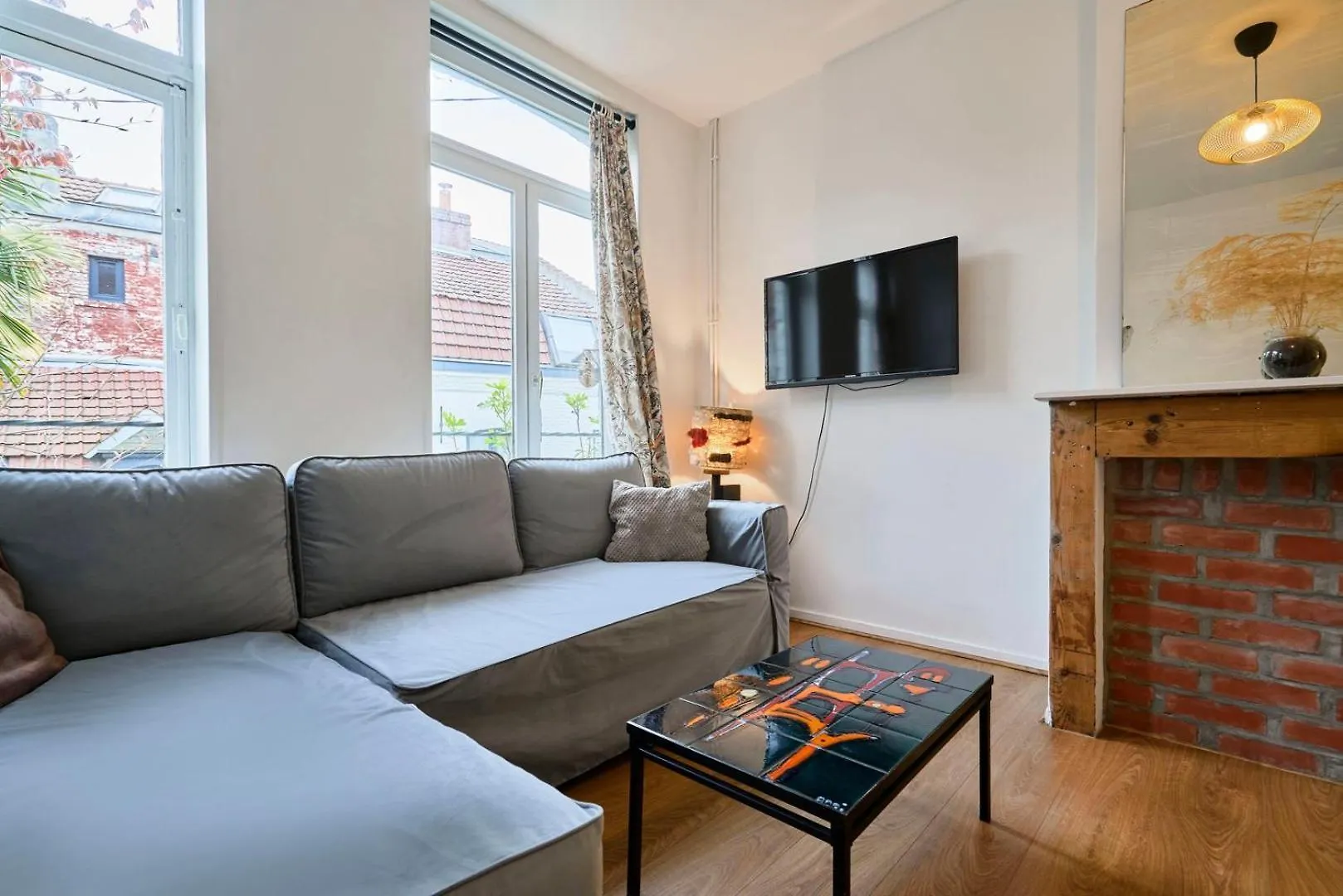 Maisonnette Atypique Dans Le Vieux Lille 0*,  France